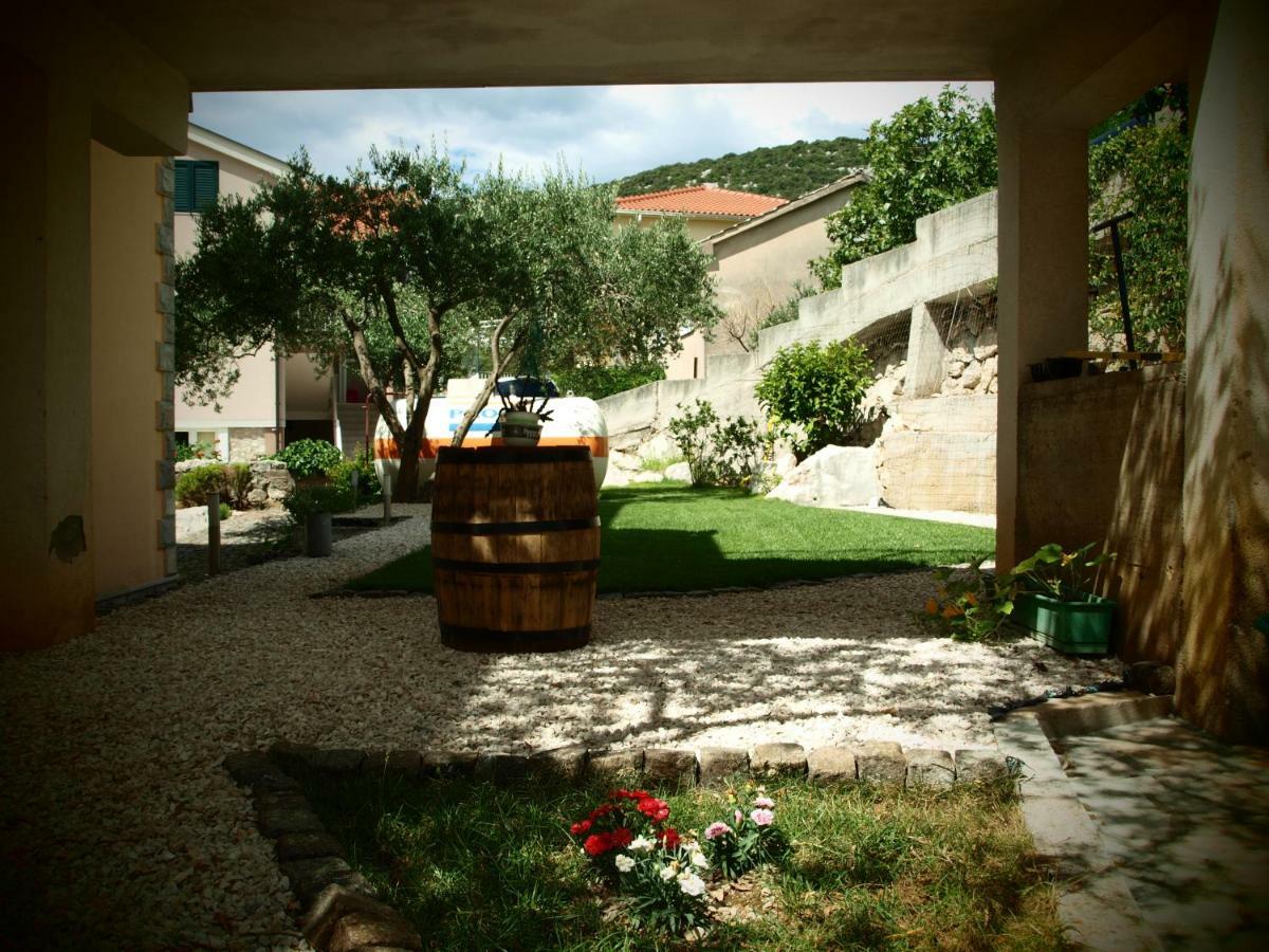 Apartment Buki Ploče Kültér fotó